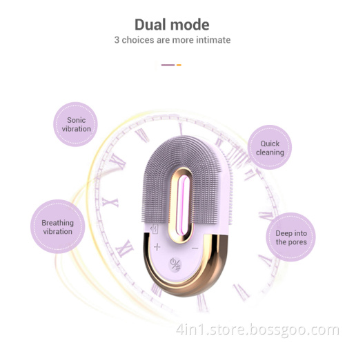 Facial skin cleansing brush